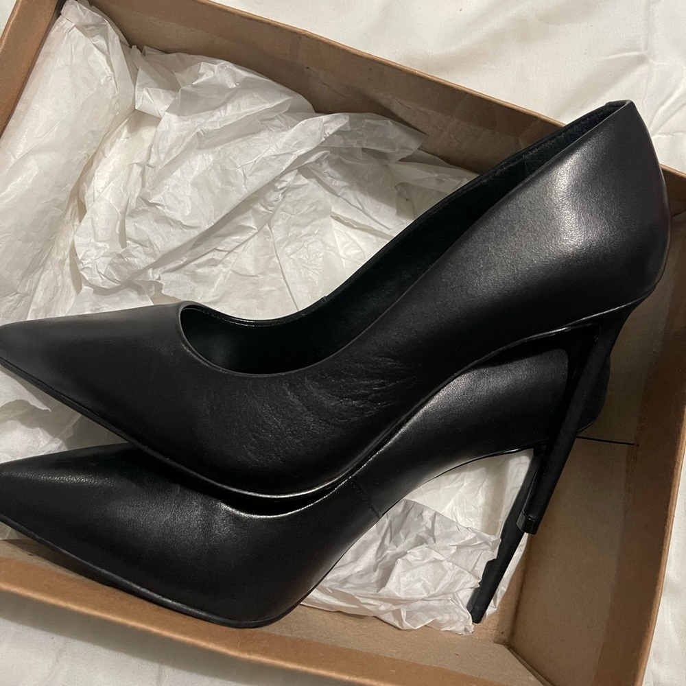 Blacks Steve Madden Vala Pumps